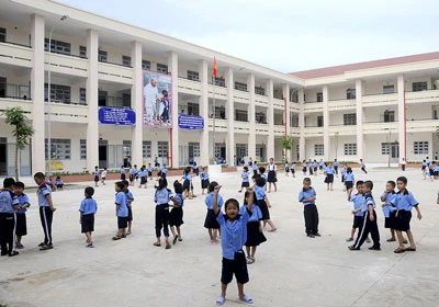 Năm học 2016 - 2017: Triển khai mô hình trường học mới trên cơ sở tự nguyện